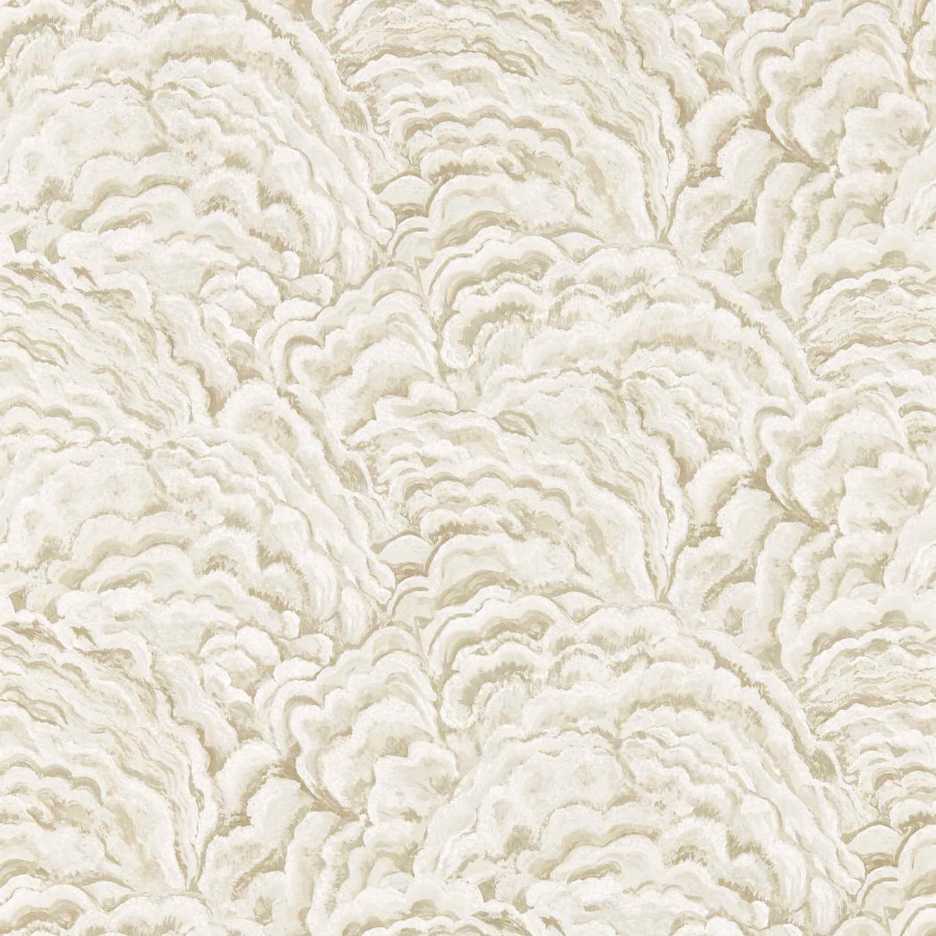 Pale champagne-gold wallpaper with layered feather-like scrolls and soft ivory shading