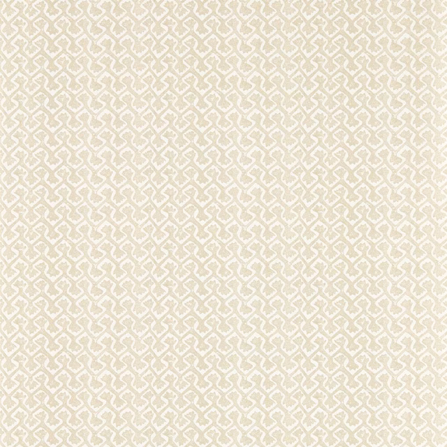 Warm ivory wallpaper with a soft taupe angular interlocking geometric motif