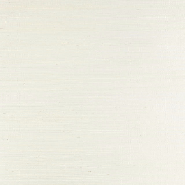 Pale platinum wallpaper with fine horizontal sisal texture and subtle natural flecks