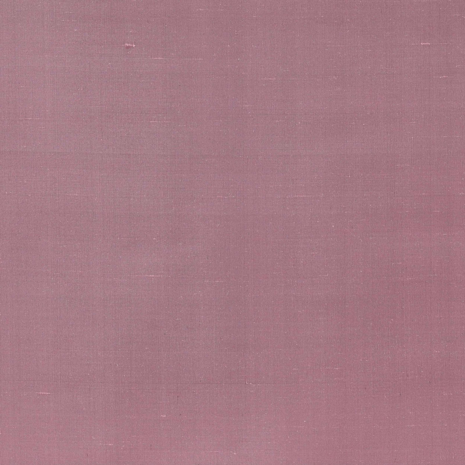 Soft dusty mauve plain silk fabric with subtle slubbed texture