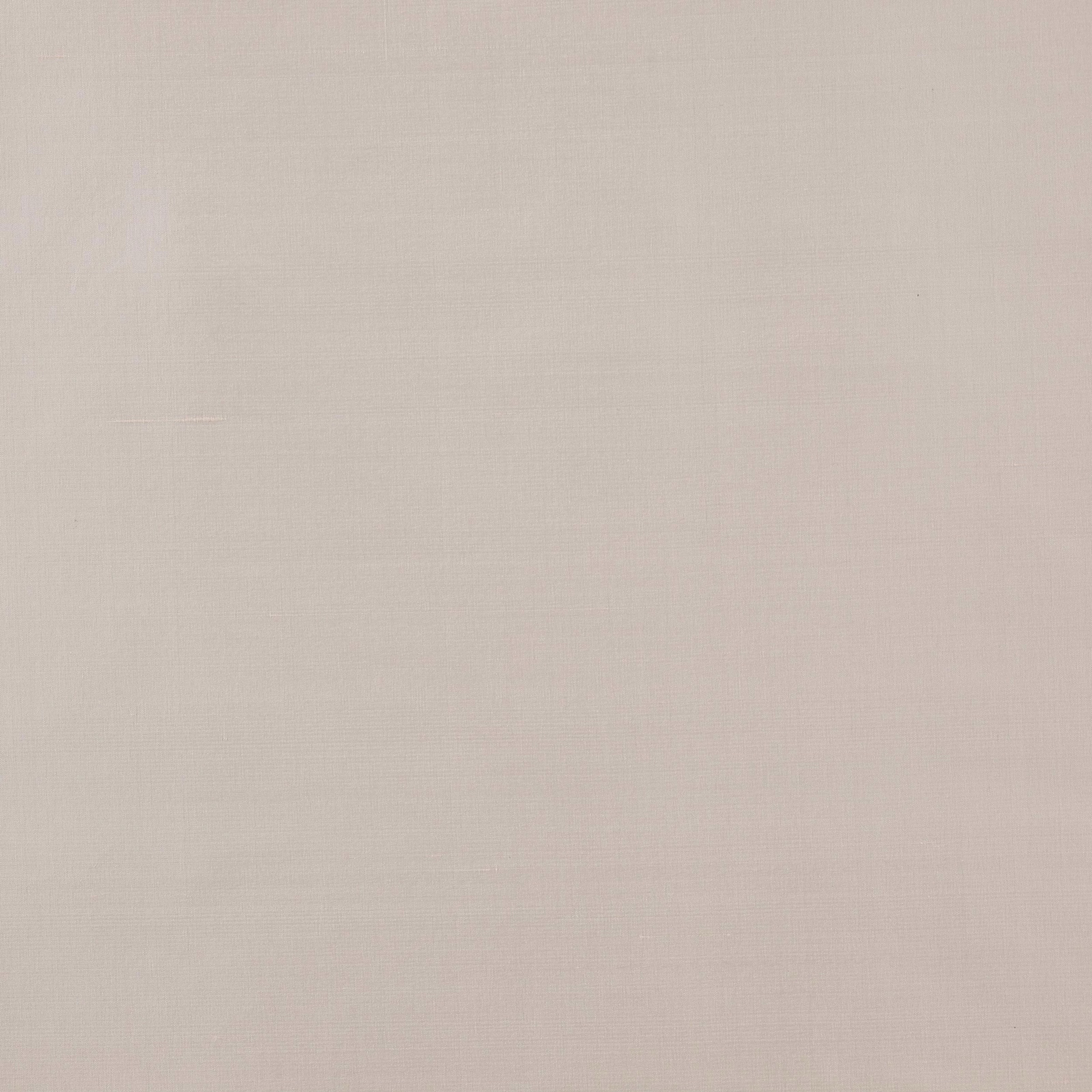 Soft pearl cream silk fabric with a fine, subtle lustre