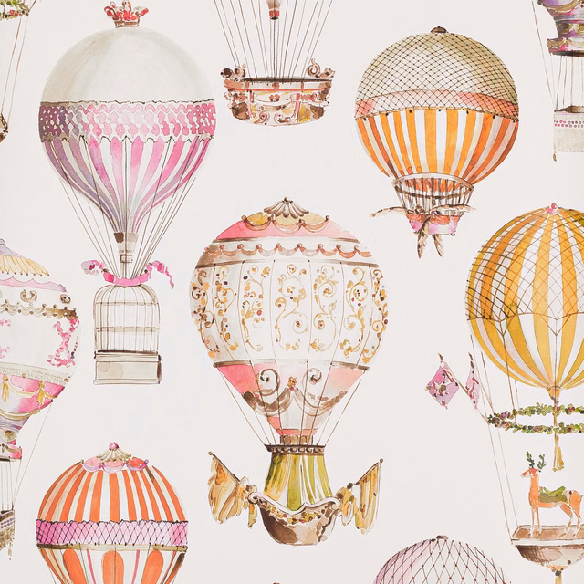 Ivory wallpaper with pink, orange and yellow illustrated hot-air balloons