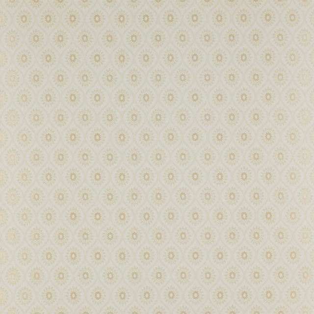 Soft gold ogee medallions on a warm cream wallpaper with fine rosette detailing
