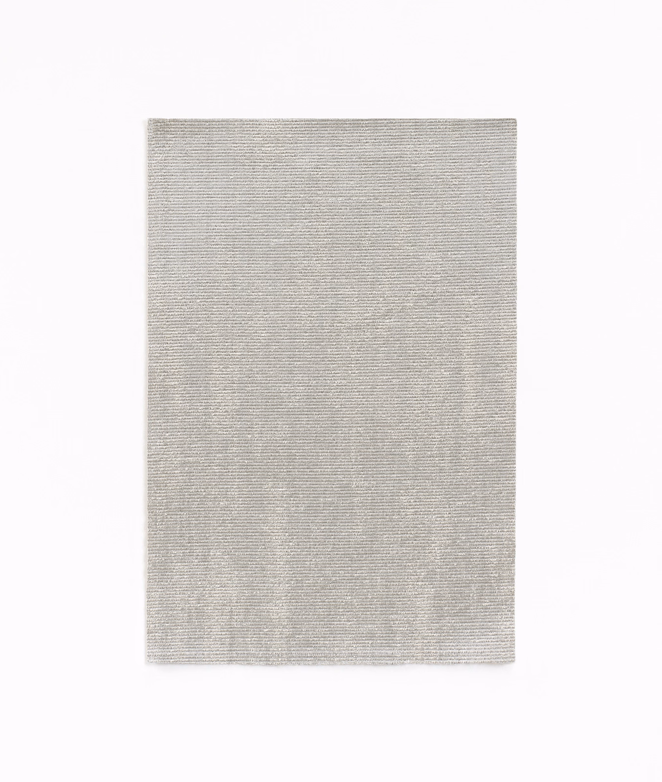 Pale pearl-grey chenille swatch with fine horizontal ribbing and subtle shimmer