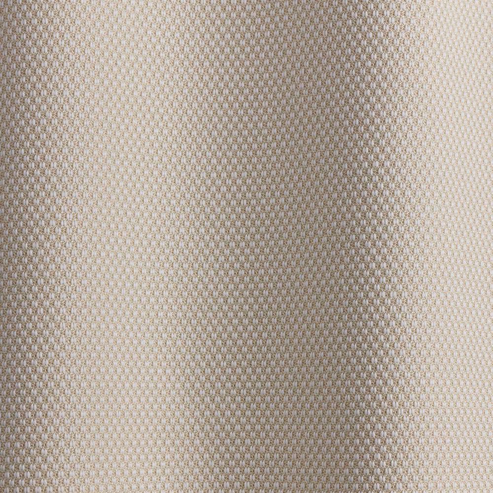 Close view of Cabas Avorio’s ivory weave with tiny taupe-grey diamond texture