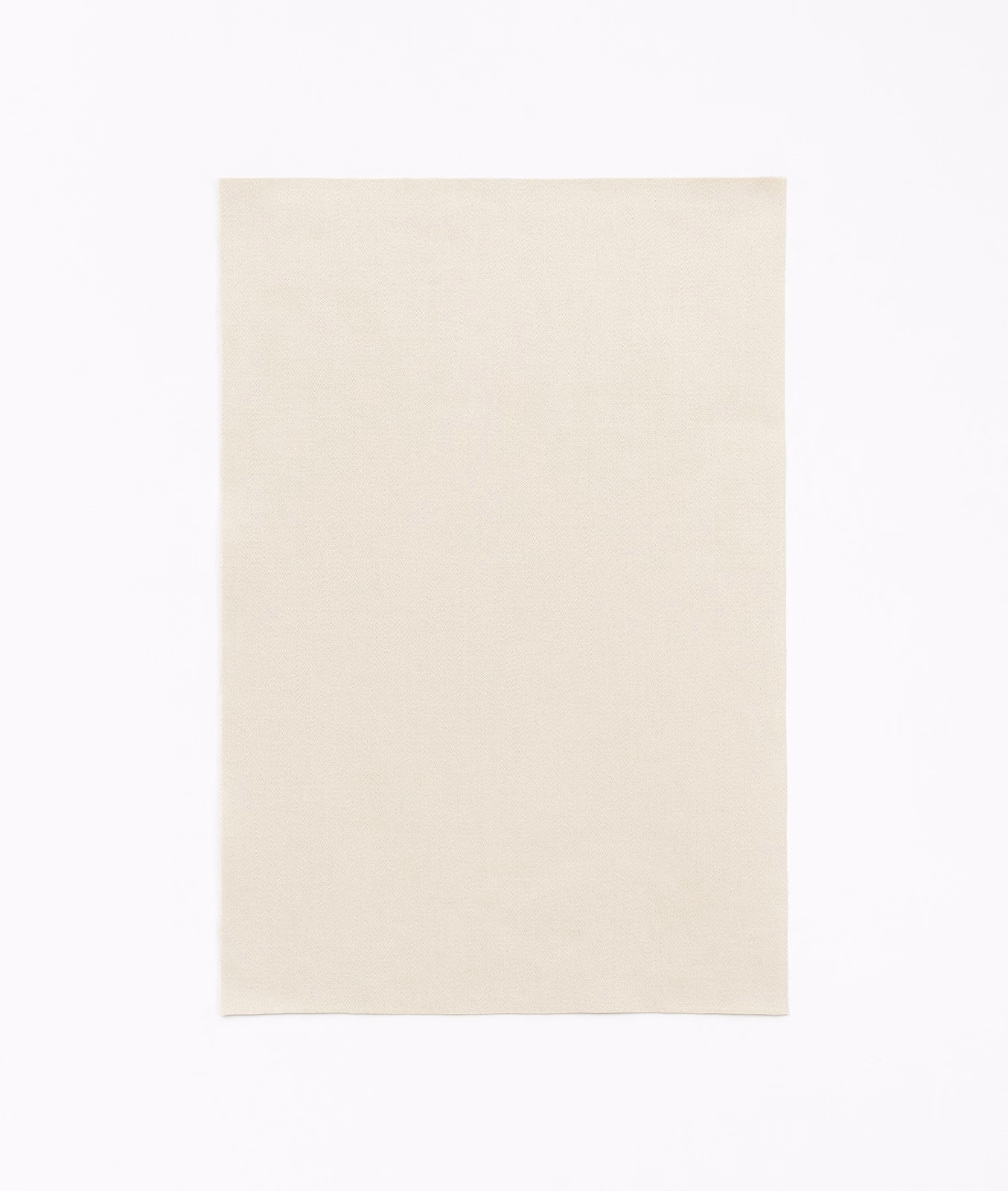 Pale warm-beige satin swatch with a smooth face and subtle ivory sheen