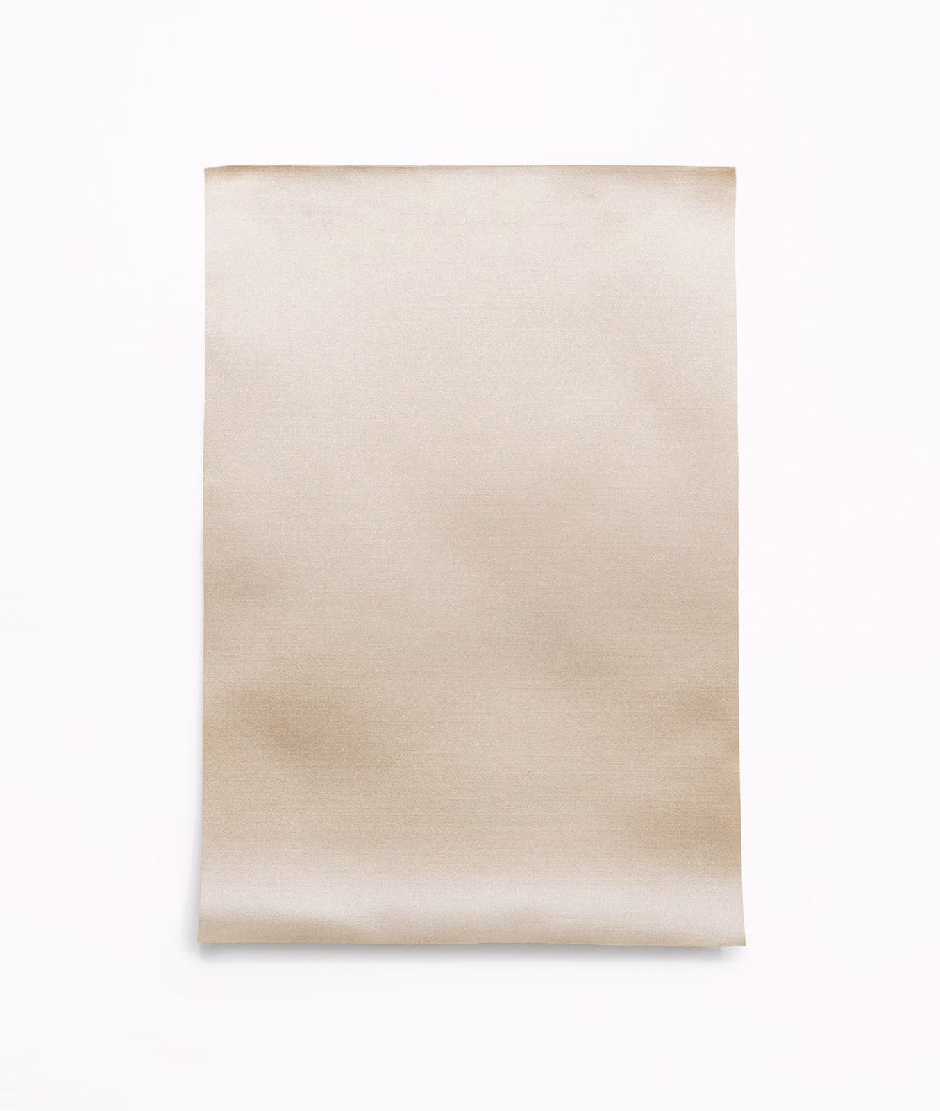 Pale champagne satin swatch with fine horizontal sheen and subtle tonal shading