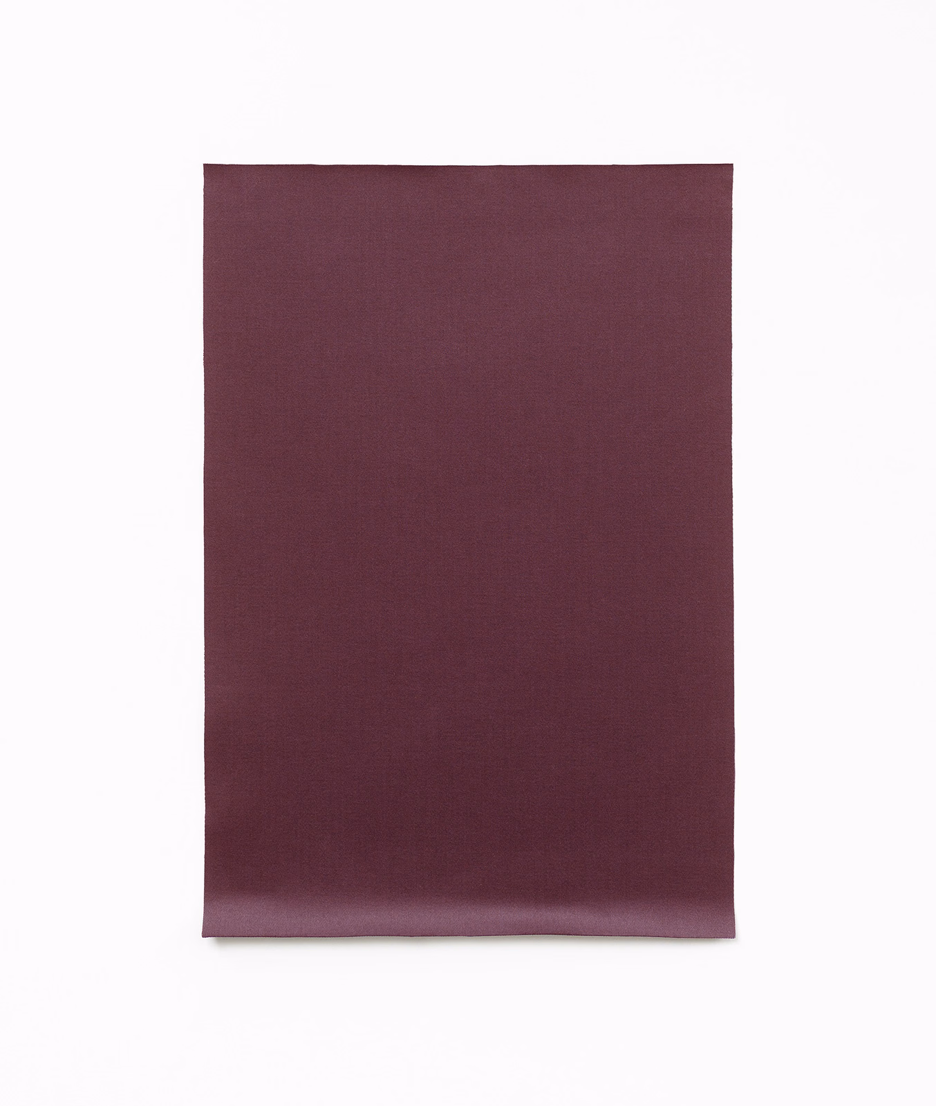 Deep plum Tabularasa satin swatch with a smooth, low reflective sheen
