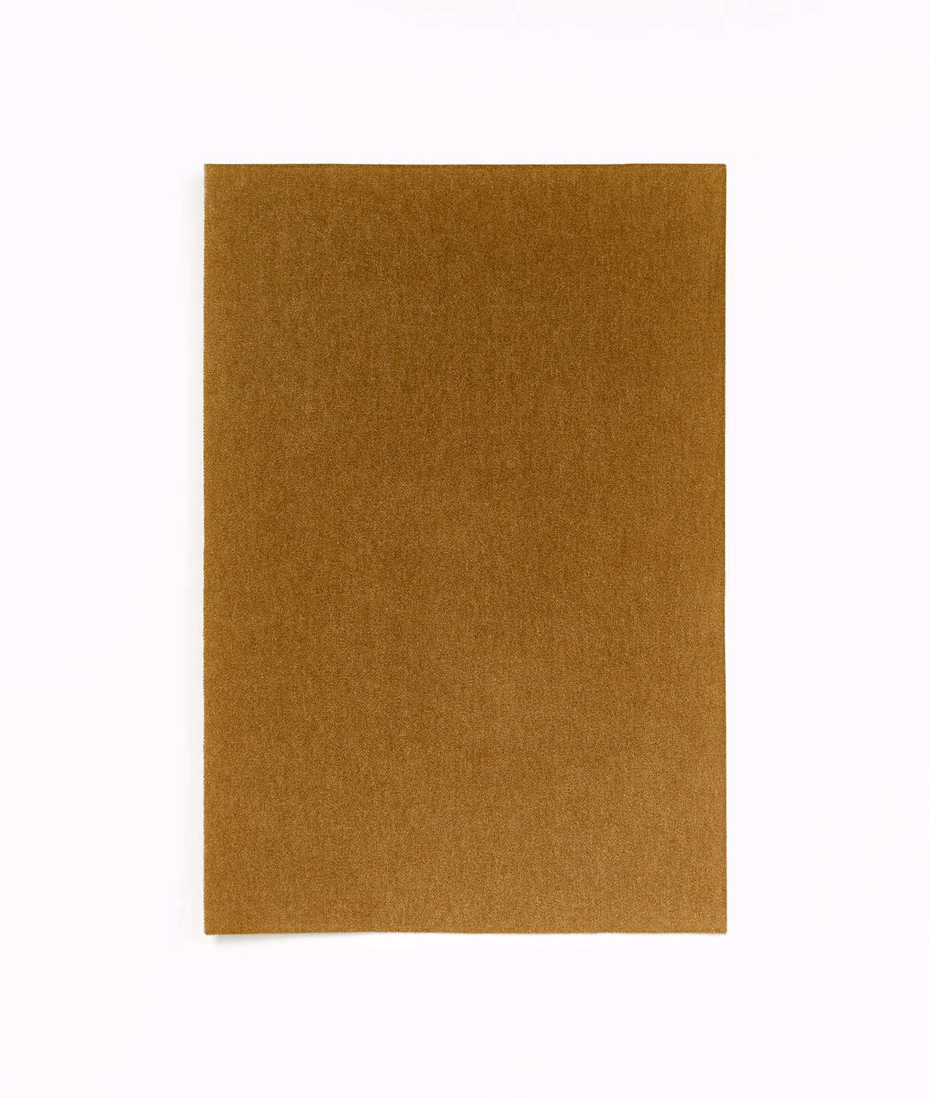 Warm senape mustard velvet with a softly varied, light-catching pile