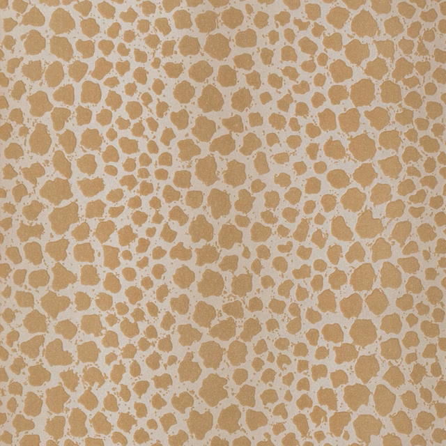 Warm sand wallpaper with irregular taupe pebble shapes and pale connecting lines