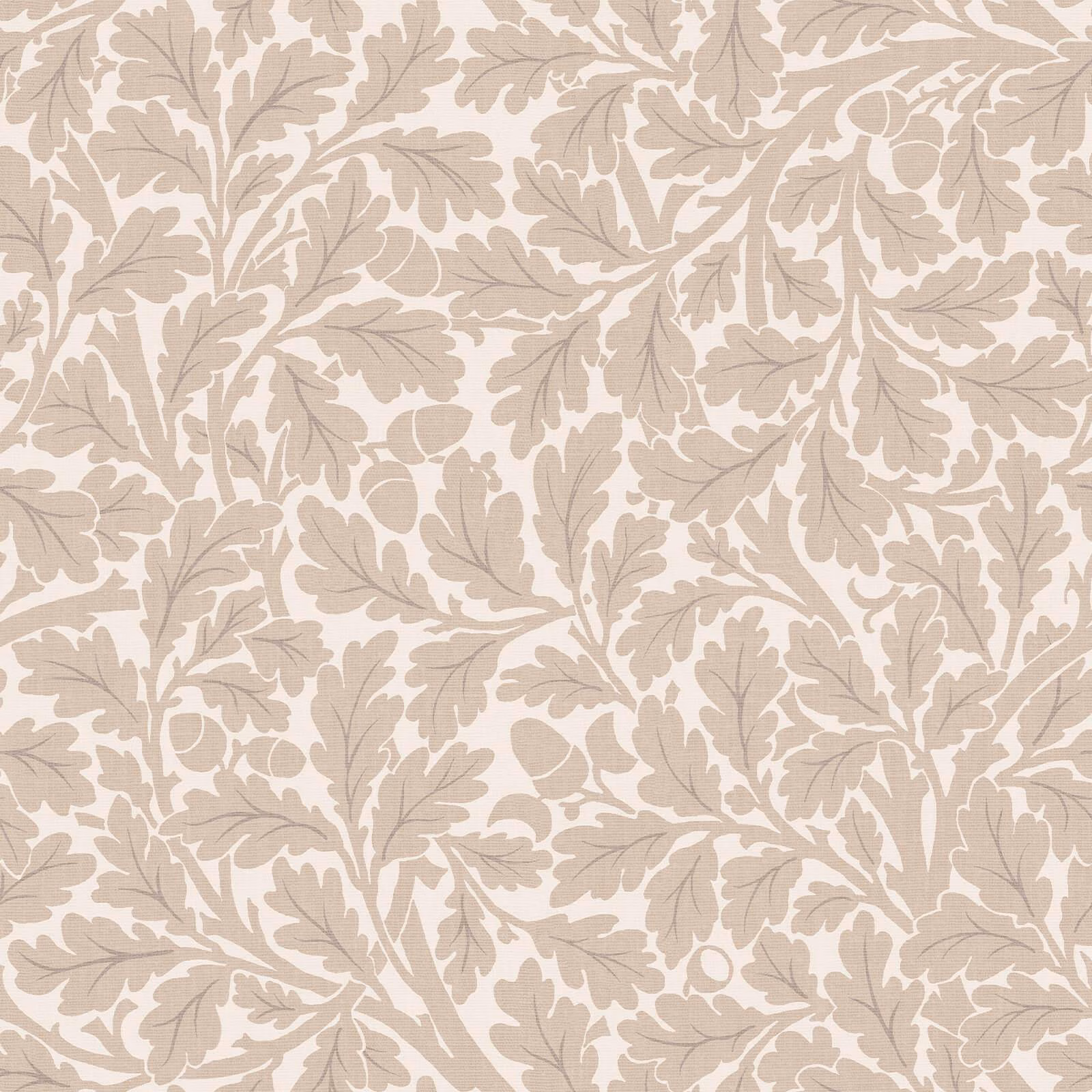 Taupe oak leaves and acorns repeat across a soft cream wallpaper ground