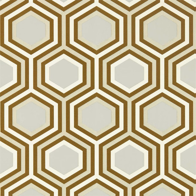 Muted gold and platinum concentric hexagons in a crisp repeating geometric wallpaper pattern