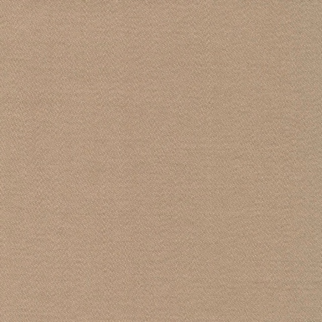 Close-up of Liso Pebble’s warm taupe-beige plain weave with a subtle sateen sheen