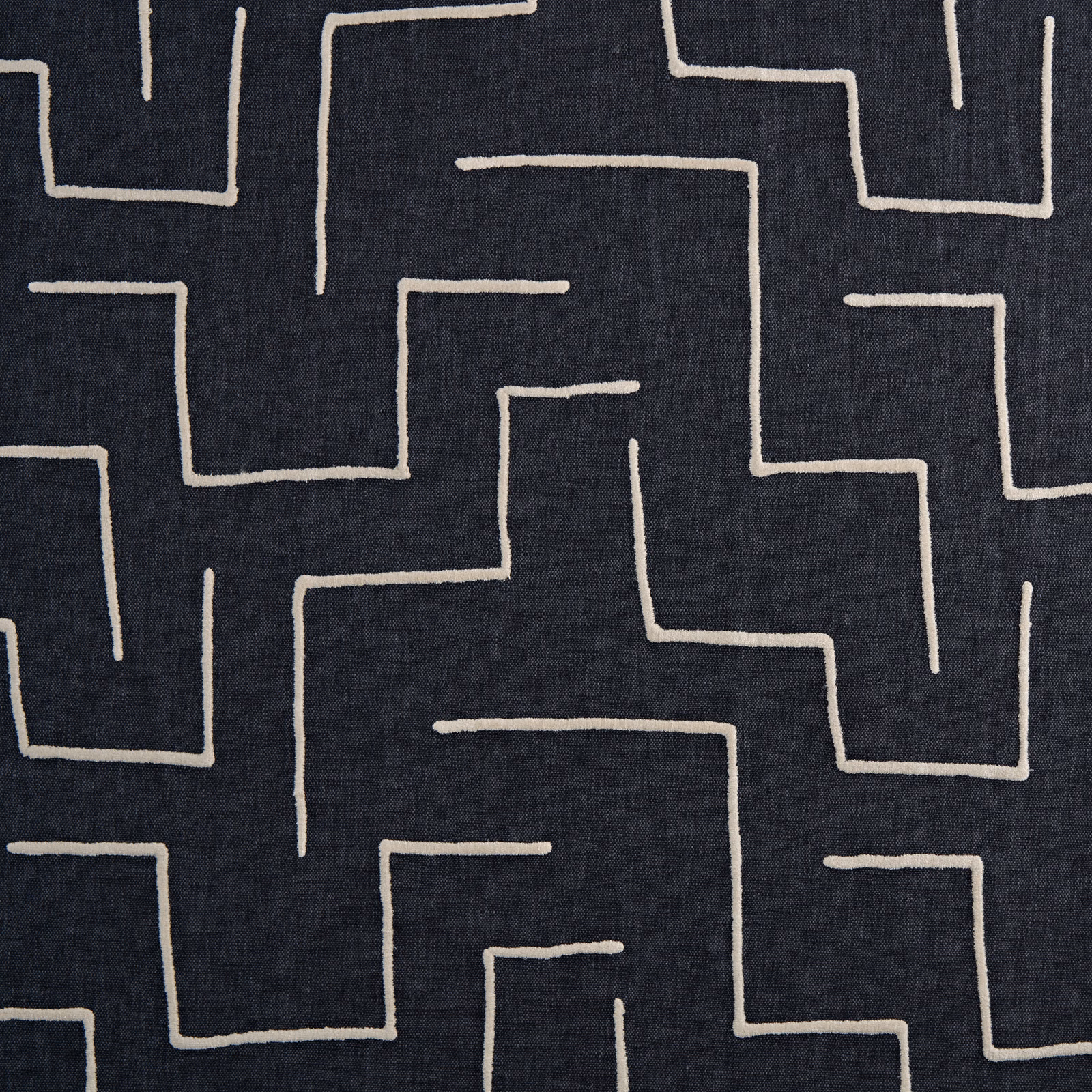 Kveinach fabric