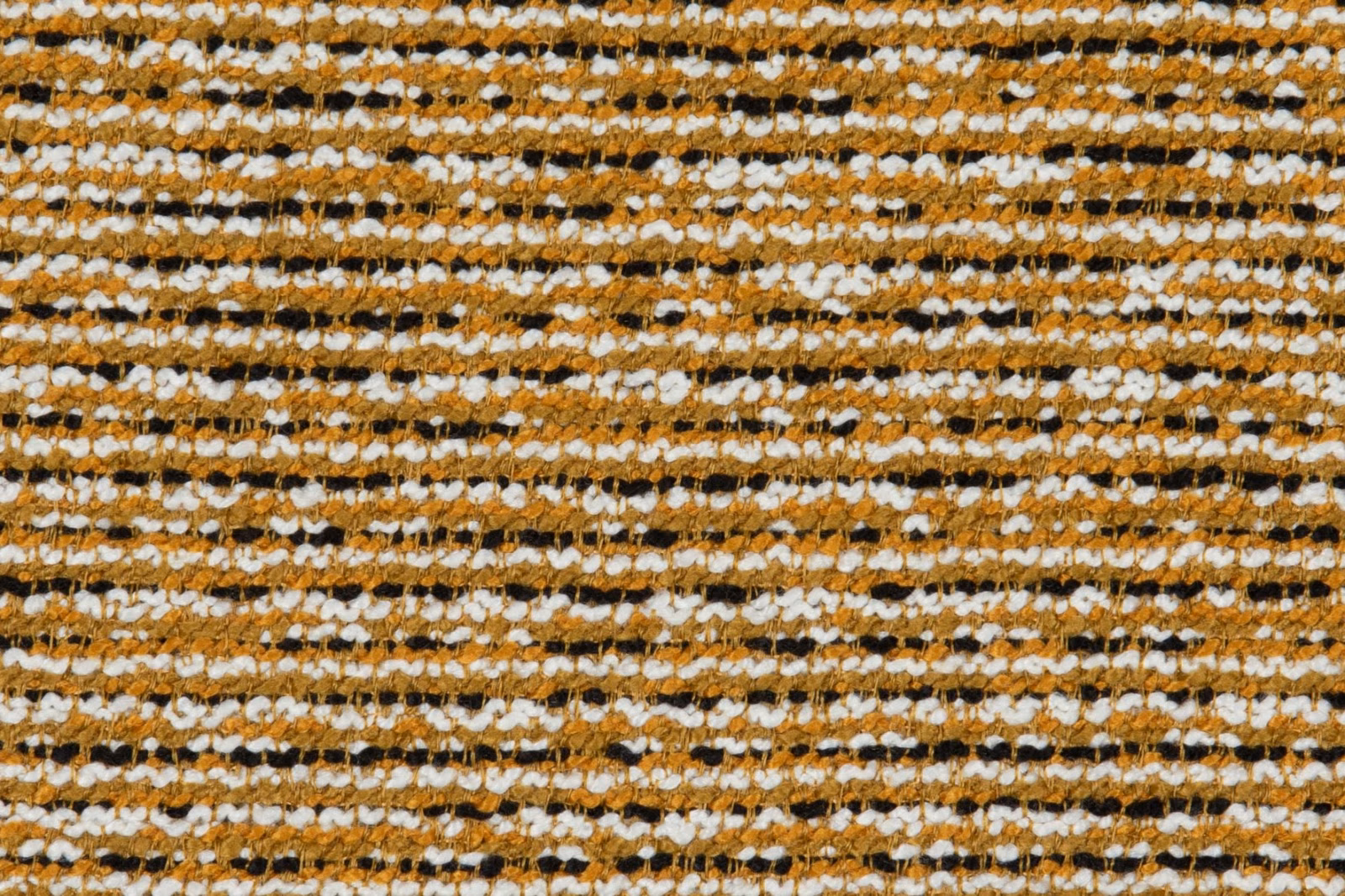 Chunky Sorgho Curcuma weave with ochre, ivory and dark brown horizontal yarns