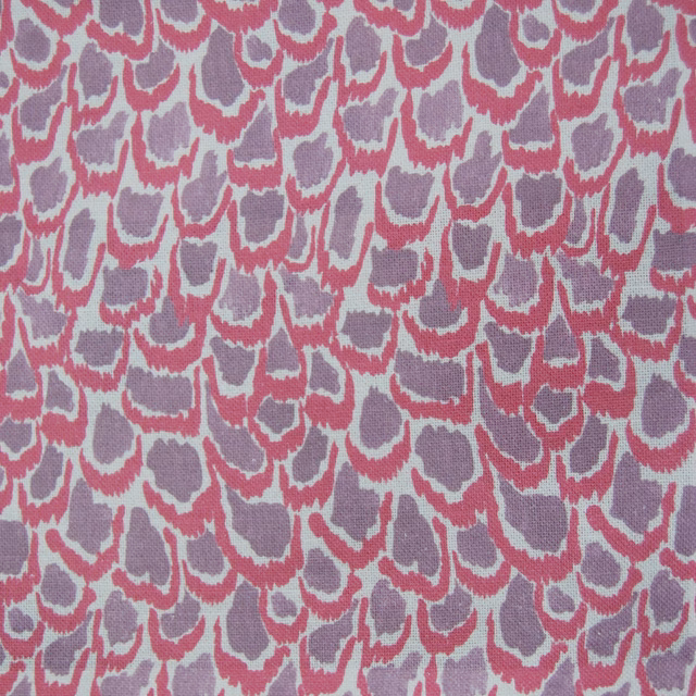 Lilac and pink abstract scalloped pattern on textured linen-cotton fabric