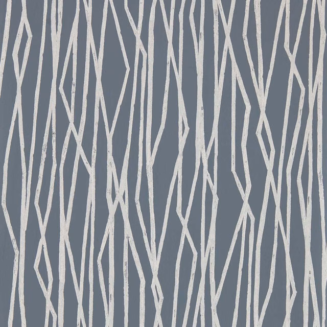 Cool graphite wallpaper with irregular chalk-ivory vertical branch lines and angular breaks