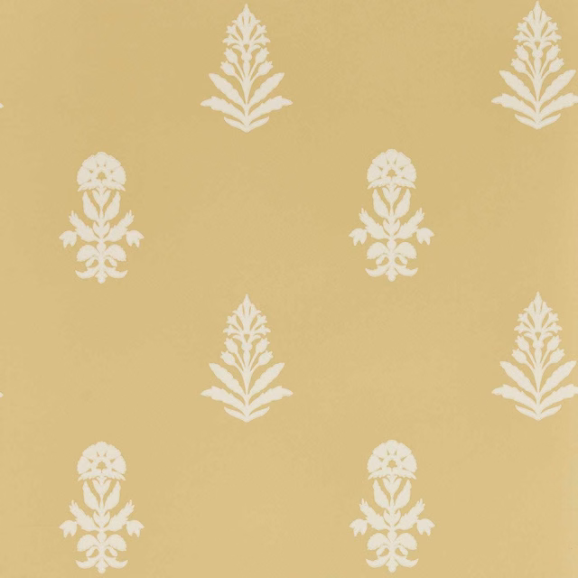 Warm raw-honey wallpaper with repeating ivory stylised floral sprigs and ornate leafy motifs