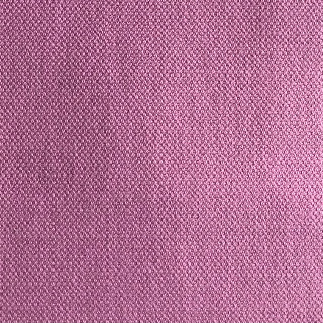 Close view of Duo 159’s muted mauve-pink weave with fine diagonal texture