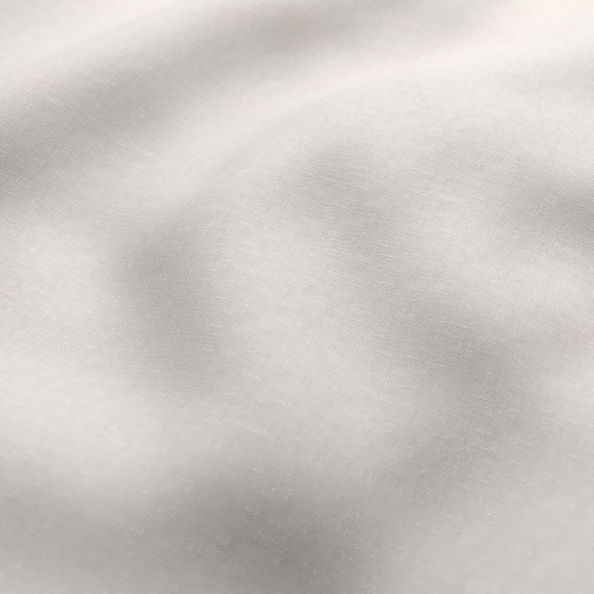 Pale ivory 17 Linen swatch showing a fine, softly textured woven surface