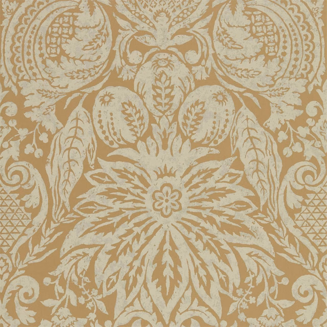 Antique gold damask wallpaper with pale cream acanthus scrolls and central rosette