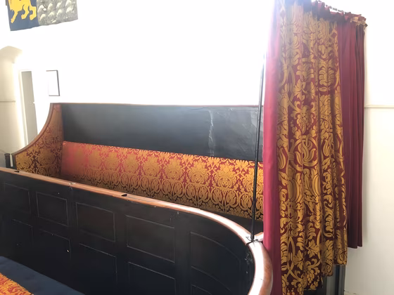 Simon Houlding upholstery and soft furnishings, a finished piece