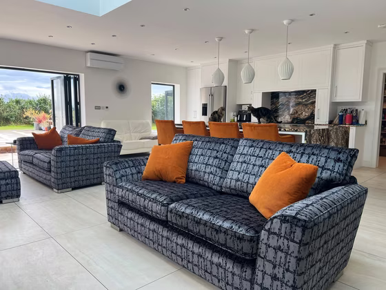 Simon Houlding upholstery and soft furnishings, a finished piece