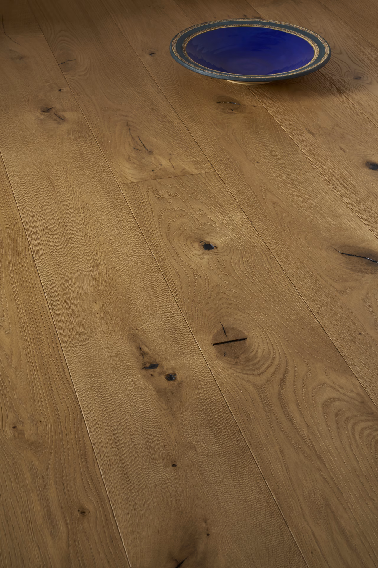 Pale oak boards in a natural finish